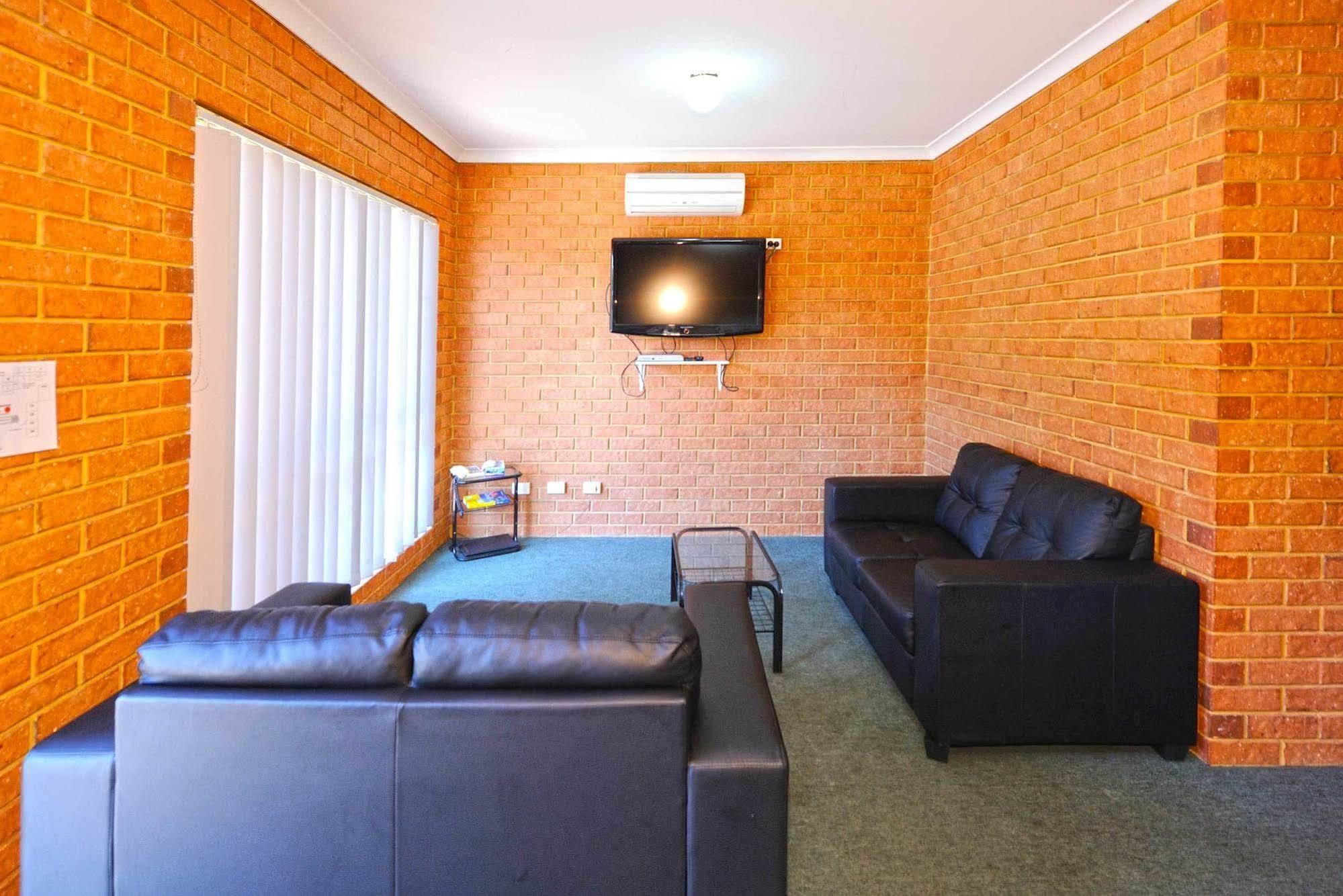 Abrolhos Reef Lodge Geraldton Esterno foto
