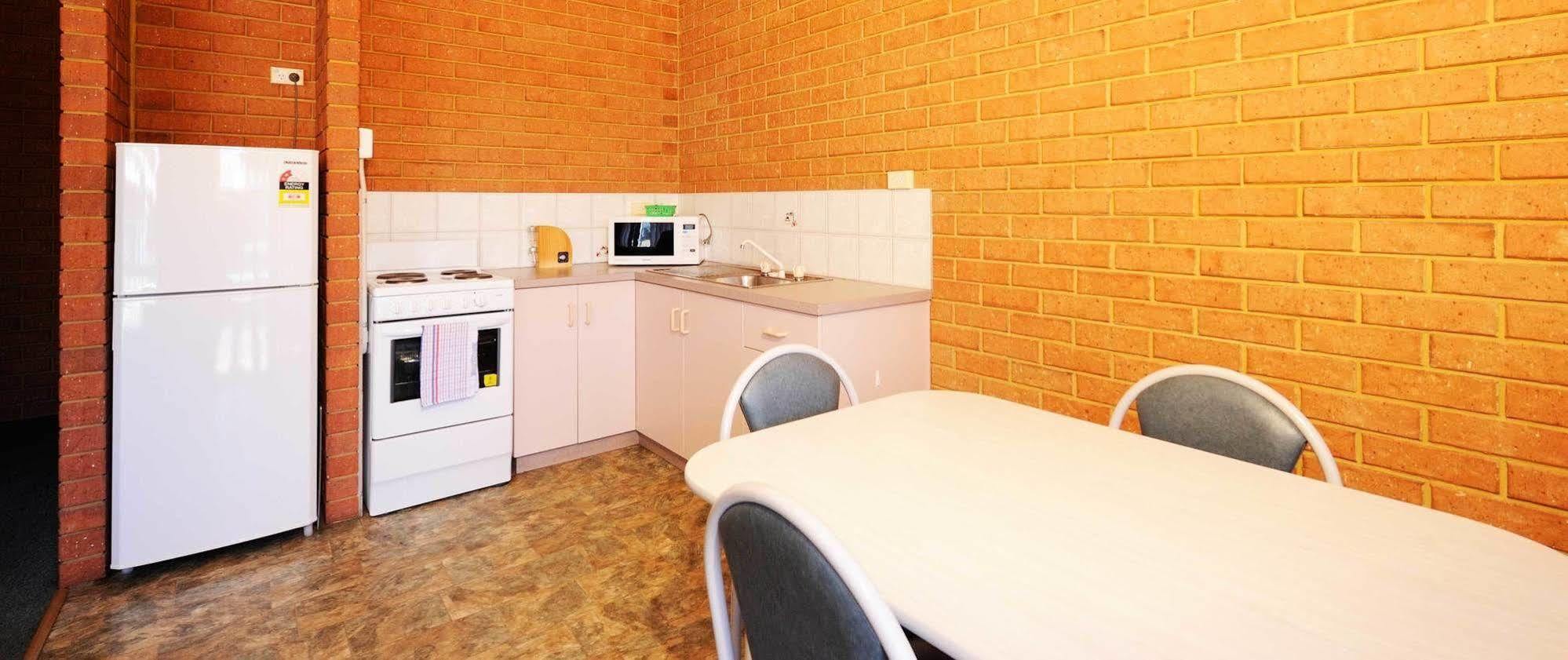 Abrolhos Reef Lodge Geraldton Esterno foto